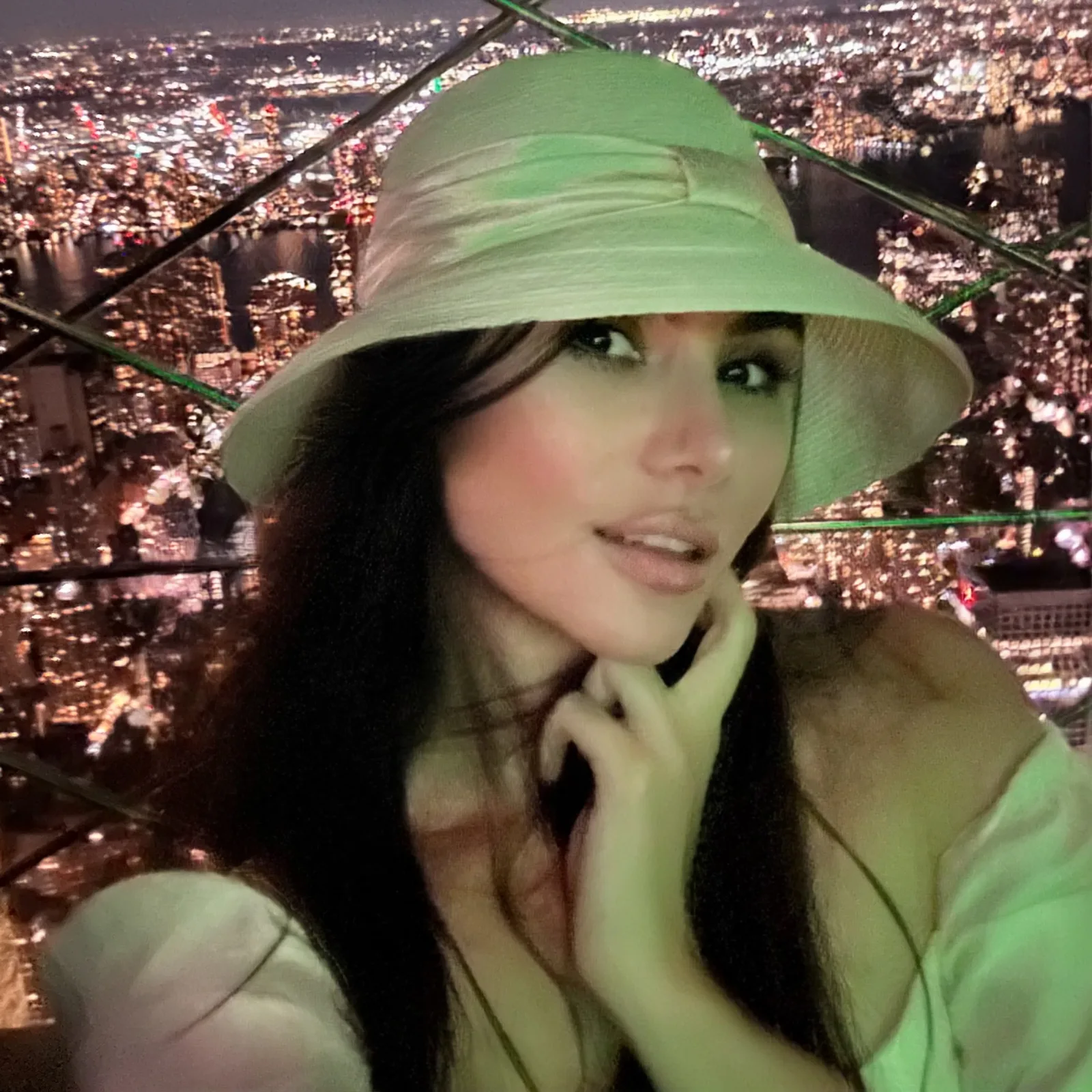 Tania - 1